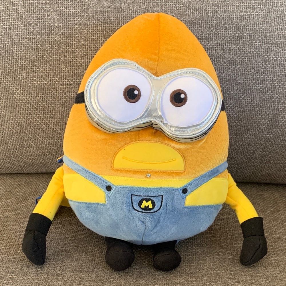 Universal Studios Despicable Me Gus Minion with Cape 10” Plush Stuffed Animal